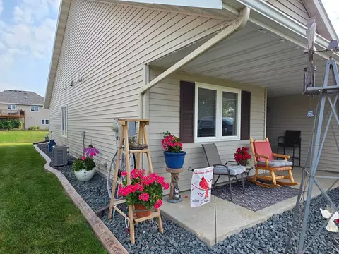 Exterior - 114 6th Ave NE, Elgin, MN 55932 photo 6 of 12