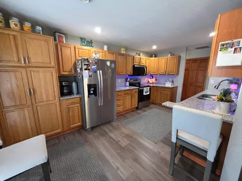 Kitchen - 114 6th Ave NE, Elgin, MN 55932 photo 2 of 4