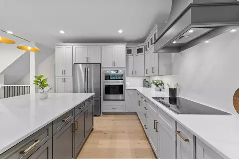 Kitchen - 6524 Aster Cir, Excelsior, MN 55331 photo 4 of 7