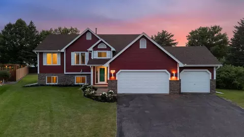 4635 Yorktown Ln N, Plymouth, MN 55442