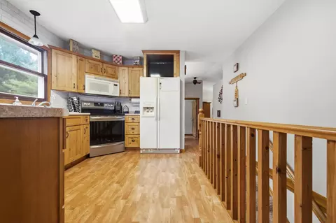 Entry Way - 3339 Bluebird Rd, Cushing, MN 56443 photo 3 of 4
