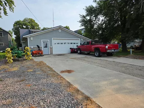 Exterior - 230 2nd Ave W, Echo, MN 56237 photo 10 of 10