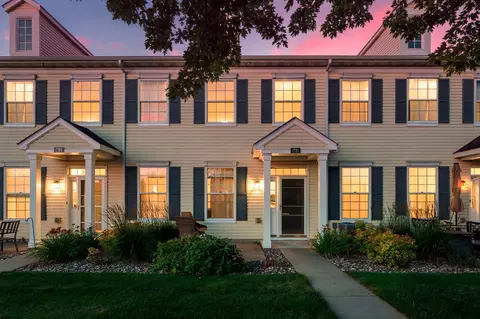 1781 Colonial St, Shakopee, MN 55379