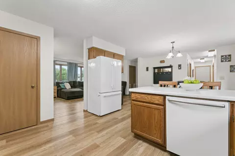 430 9th St E, Hector, MN 55342 photo 5