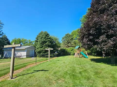 Exterior - 430 9th St E, Hector, MN 55342 photo 6 of 13