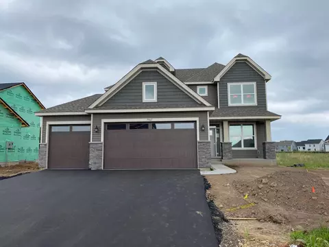 7967 Upper 41st St N, Oakdale, MN 55128