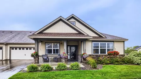 8004 64th St S, Cottage Grove, MN 55016