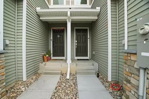 Exterior - 19989 62nd Pl, Corcoran, MN 55340 photo 4 of 6