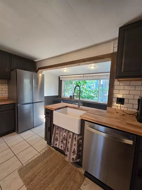 Kitchen - 707 N 5th St, Brainerd, MN 56401 photo 5 of 5