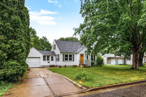 521 E 3rd St, New Richmond, WI 54017