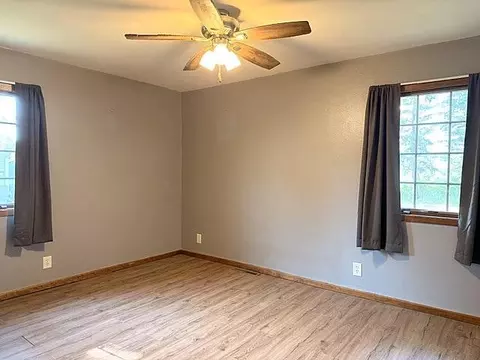 Bedroom - 1992 Great Bend Blvd, Windom, MN 56101 photo 2 of 8