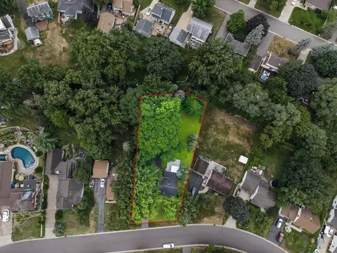 View/Area - 8236 Queen Ave S, Bloomington, MN 55431 photo 2 of 6