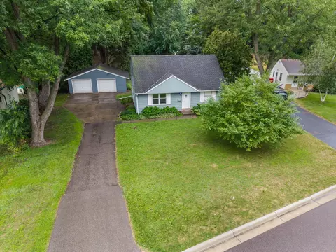 View/Area - 8236 Queen Ave S, Bloomington, MN 55431 photo 1 of 6