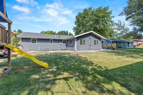 Exterior - 405 S Lake St, Hendricks, MN 56136 photo 12 of 14