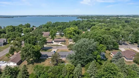 View/Area - 405 S Lake St, Hendricks, MN 56136 photo 2 of 4