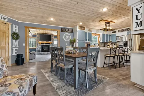 Dining - 405 S Lake St, Hendricks, MN 56136 photo 2 of 3