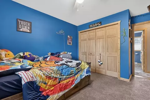 Bedroom - 405 S Lake St, Hendricks, MN 56136 photo 4 of 7