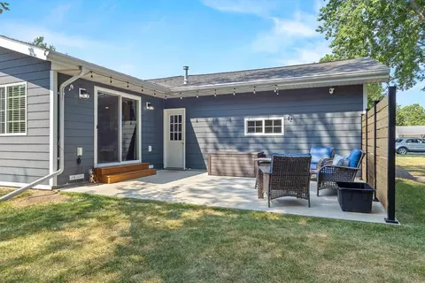Exterior - 405 S Lake St, Hendricks, MN 56136 photo 11 of 14