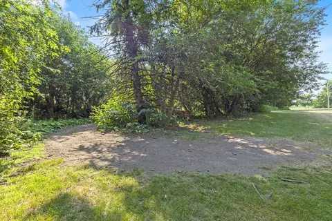 Exterior - 405 S Lake St, Hendricks, MN 56136 photo 14 of 14
