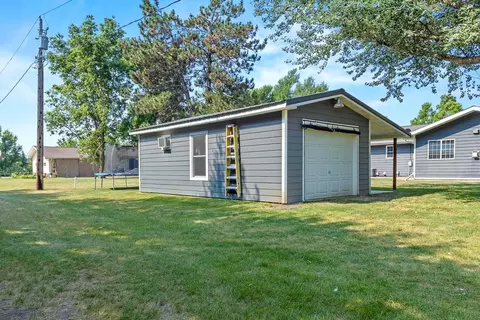 Exterior - 405 S Lake St, Hendricks, MN 56136 photo 8 of 14