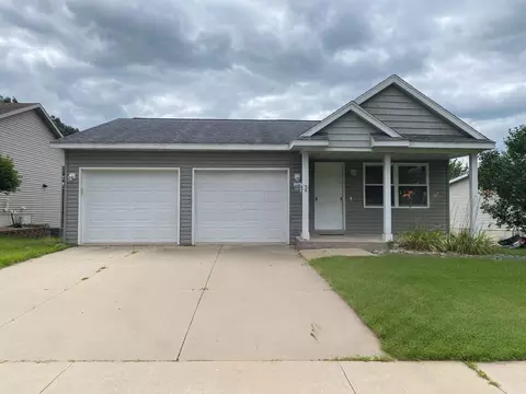 2848 Knollwood Dr SE, Rochester, MN 55904
