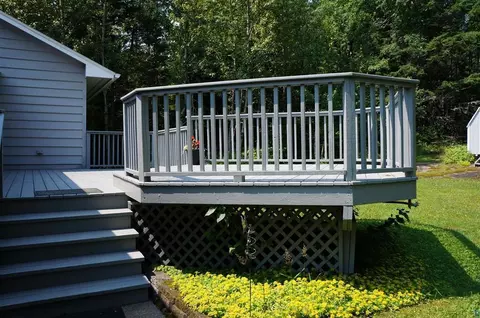 Exterior - 5845 N Shore Dr, Duluth, MN 55804 photo 5 of 8