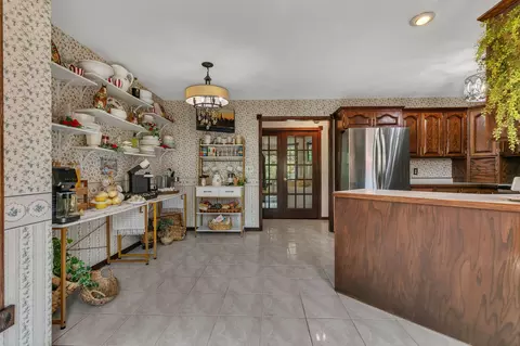 Kitchen - 4218 White Dr, Saint Cloud, MN 56303 photo 6 of 6