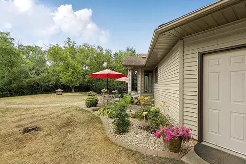 Exterior - 4218 White Dr, Saint Cloud, MN 56303 photo 6 of 10