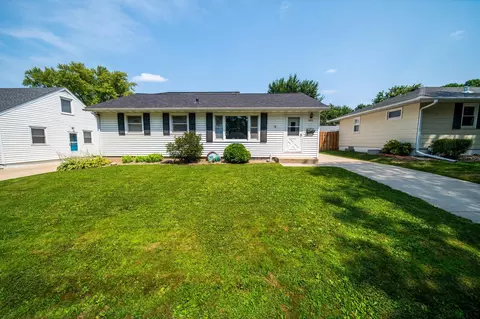 1853 16 12 St NW, Rochester, MN 55901