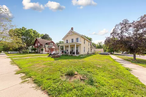 Exterior - 728 3rd Ave NW, Faribault, MN 55021 photo 2 of 4