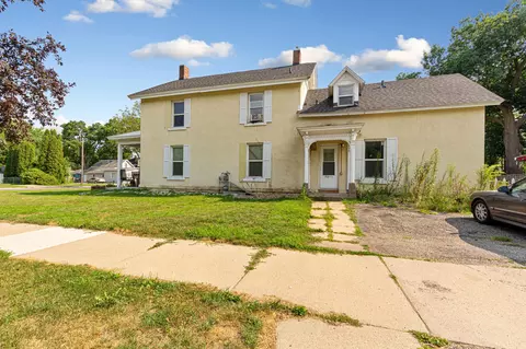 Exterior - 728 3rd Ave NW, Faribault, MN 55021 photo 3 of 4