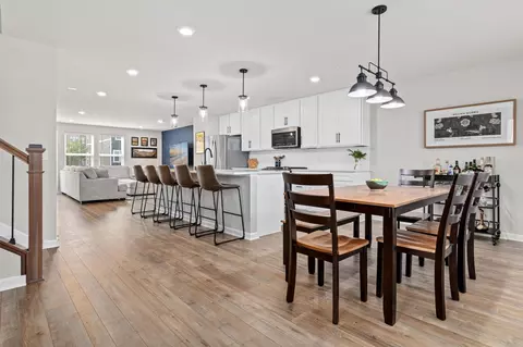 644 Village Dr, New Brighton, MN 55112