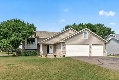 23308 Ivywood St NW, Saint Francis, MN 55070