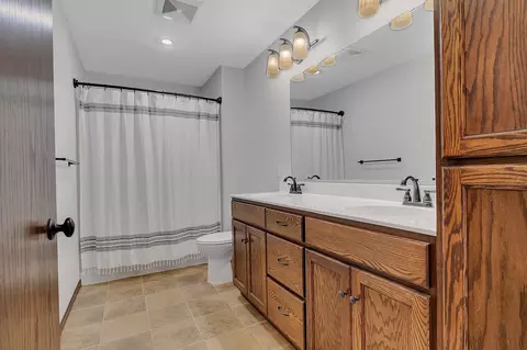 Bath - 105 Estate Dr, Avon, MN 56310 photo 1 of 2