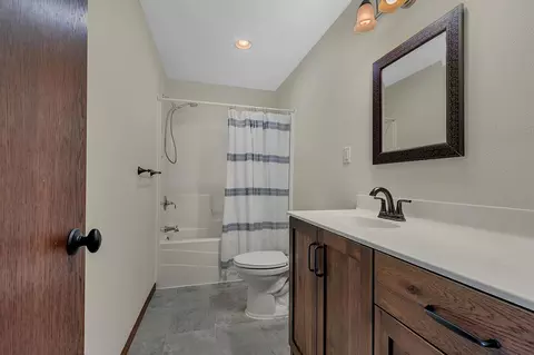 Bath - 105 Estate Dr, Avon, MN 56310 photo 2 of 2