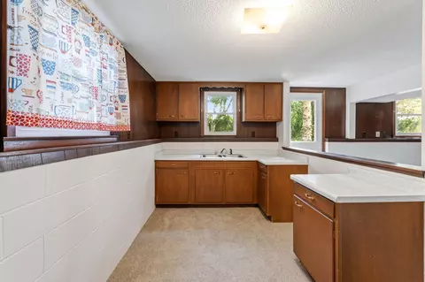 Kitchen - 300 8th St NW, Plainview, MN 55964 photo 3 of 3