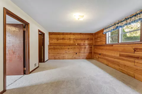 Bedroom - 300 8th St NW, Plainview, MN 55964 photo 5 of 8