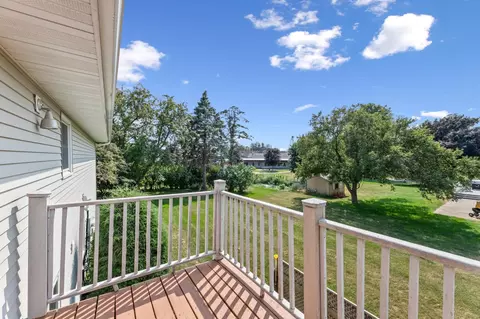 Exterior - 300 8th St NW, Plainview, MN 55964 photo 3 of 8