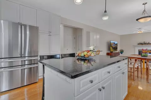 Kitchen - 3200 Eagle Ridge Dr E, Willmar, MN 56201 photo 3 of 3