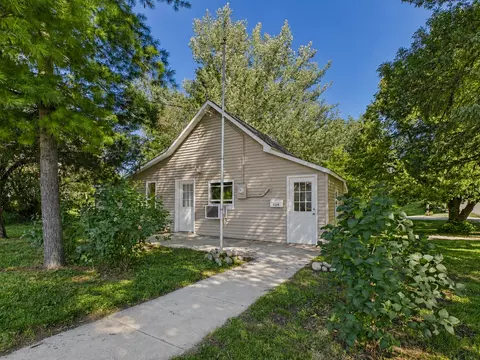 129 3rd Ave NE, Glenwood, MN 56334