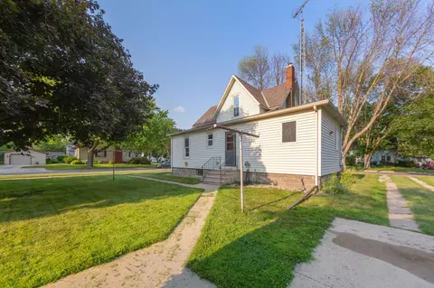 Exterior - 200 First Ave SE, Mapleton, MN 56065 photo 3 of 7
