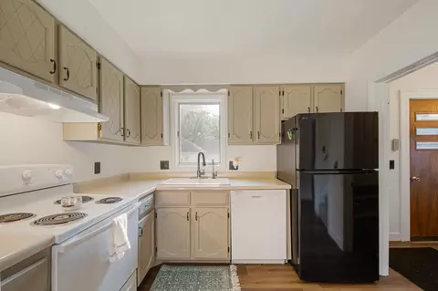 Kitchen - 200 First Ave SE, Mapleton, MN 56065 photo 3 of 3