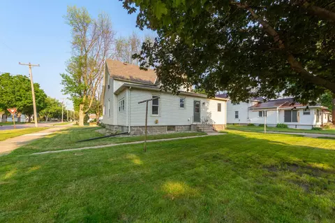 Exterior - 200 First Ave SE, Mapleton, MN 56065 photo 5 of 7