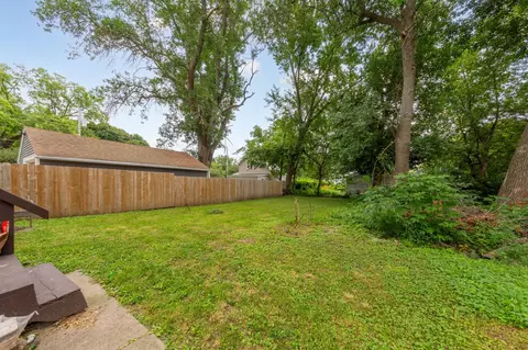 Exterior - 518 E 5th St, Albert Lea, MN 56007 photo 4 of 7