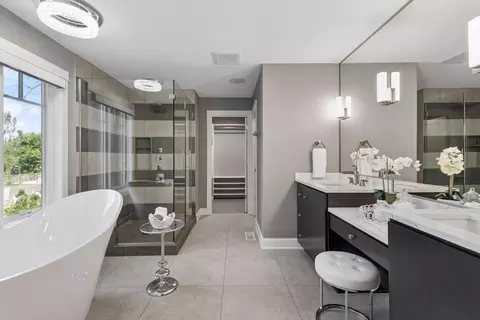Bath - 633 Park St E, Wayzata, MN 55391 photo 2 of 6
