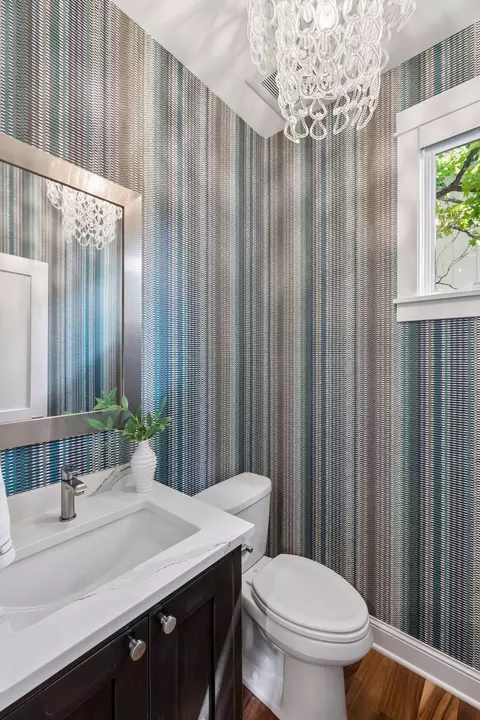 Bath - 633 Park St E, Wayzata, MN 55391 photo 1 of 6