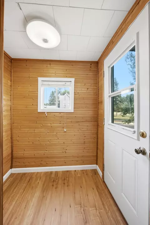 Entry Way - 295 9th Ave, Walcott, ND 58077 photo 1 of 2