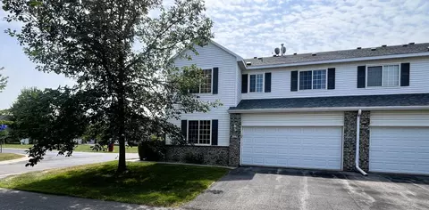 2861 Agate Pl NW, Rochester, MN 55901