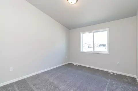 Bedroom - 6796 Deer Creek Pkwy, Horace, ND 58047 photo 1 of 10