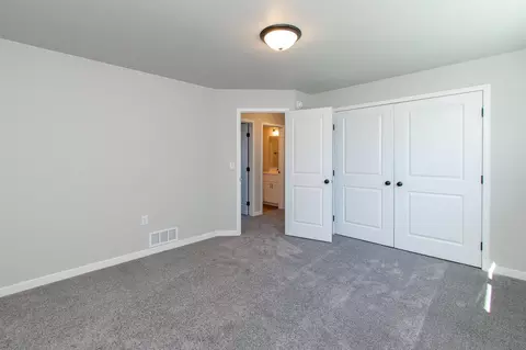 Bedroom - 6796 Deer Creek Pkwy, Horace, ND 58047 photo 10 of 10